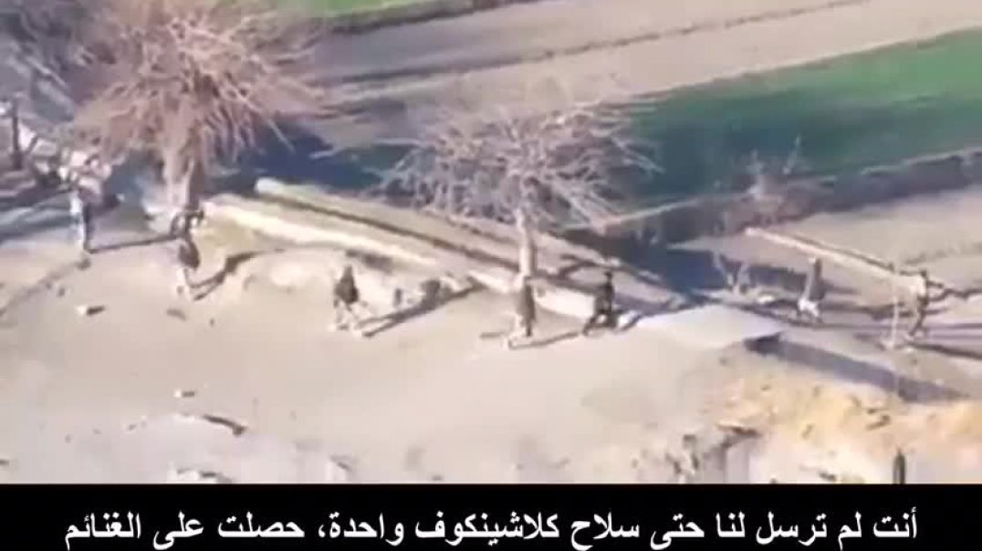 ‏ لقطات نادرة للغاية للجيش الأفغاني المدعوم من الولايات المتحدة وحركة طالبان يقاتلان معا ضد #الدولة_
